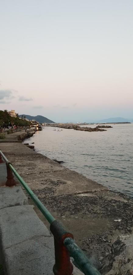 Il Rubino Holiday House Salerno Exterior foto